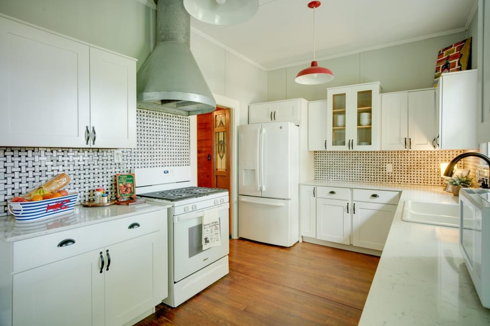Pet-Friendly Historic Home: Downtown Breaux Bridge House in Breaux Bridge
