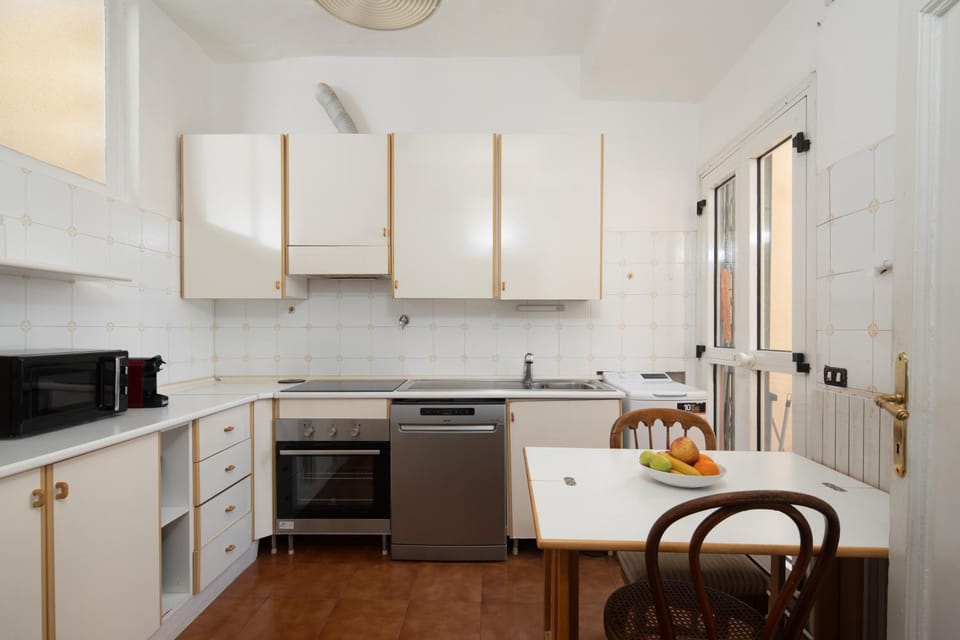 oven, kitchen