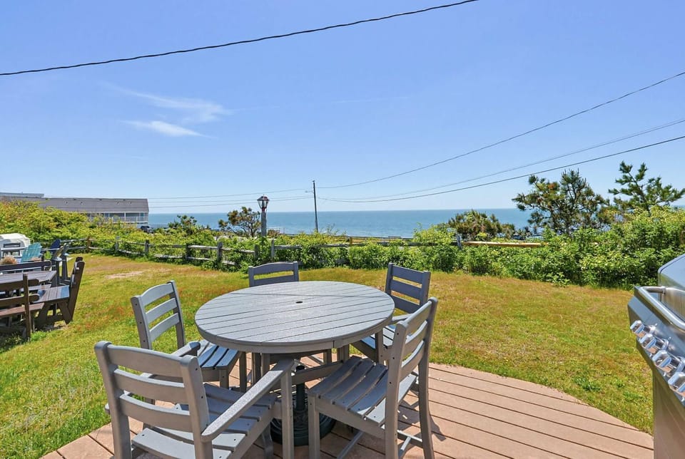 Beach Home With Beautiful Ocean Views House in Dennis Port