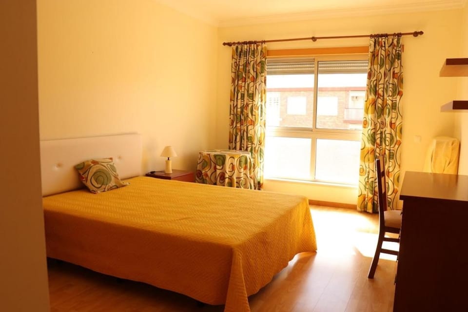 2 Bedroom Sol Al-Gharb Apartment in Faro District
