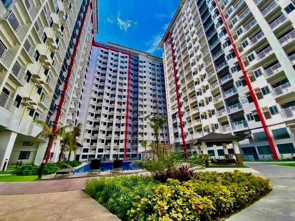 Paranaque Bloom residences Manila Philippines Apartment in Las Pinas