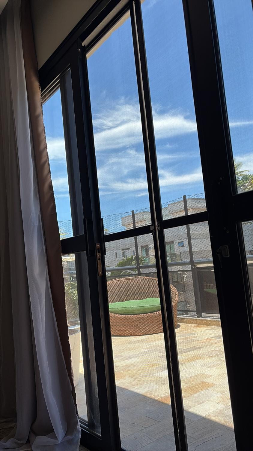 Cobertura na praia - quarto privativo - apenas para mulheres Vacation rental in Rio de Janeiro