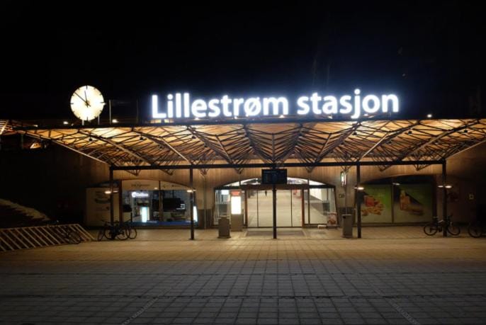 Modern renovated flat just 10 min train to Oslo and Airport Apartment in Viken, Norway