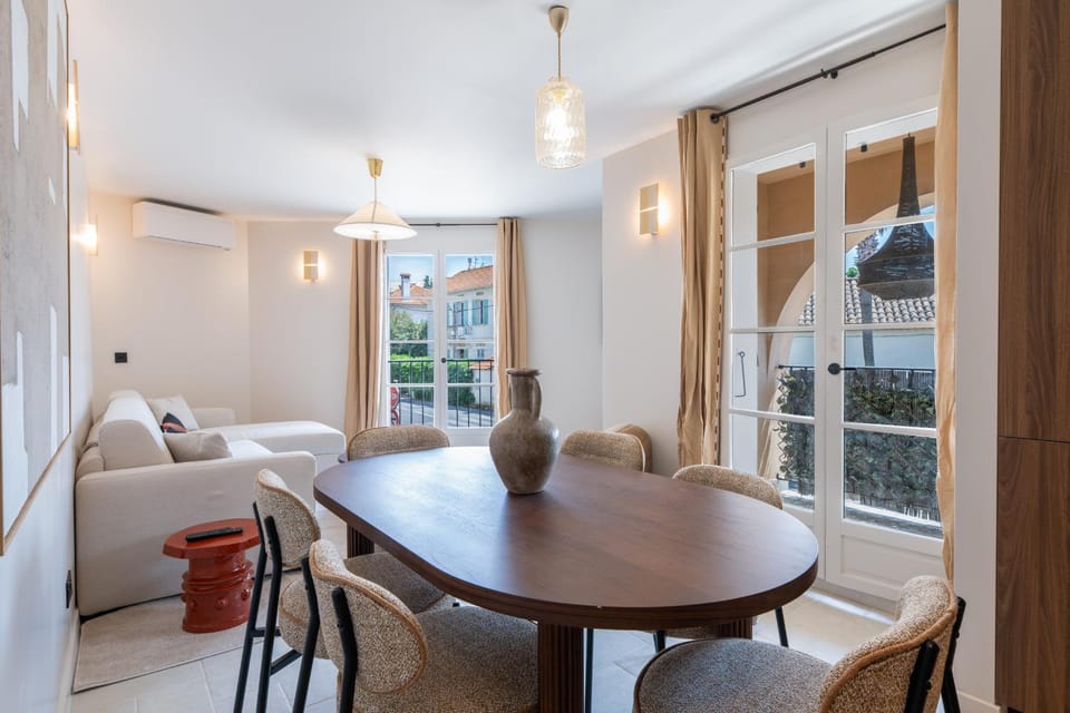 Appartement avec Parking place des lices Apartment in Saint-Tropez