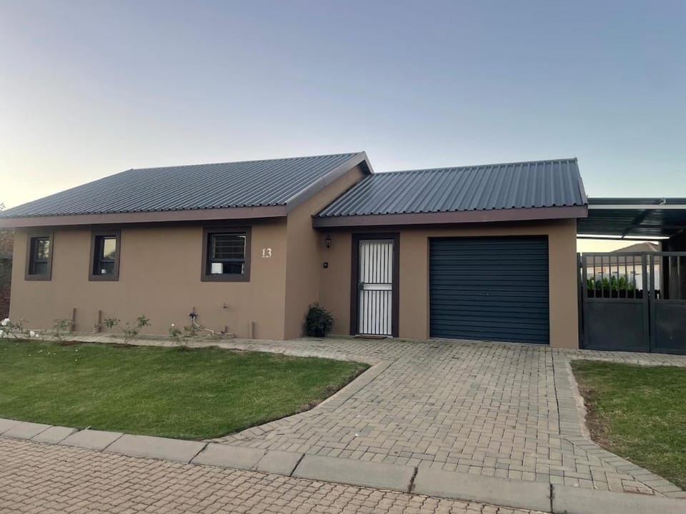 Honeyberry Apartment in North West, South Africa