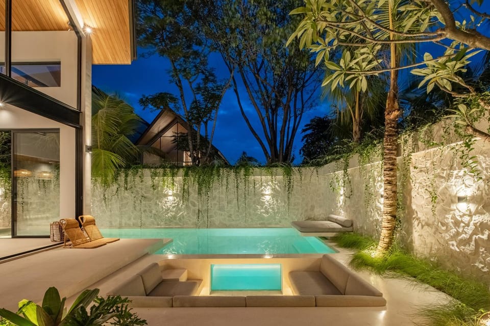 Night, Swimming pool