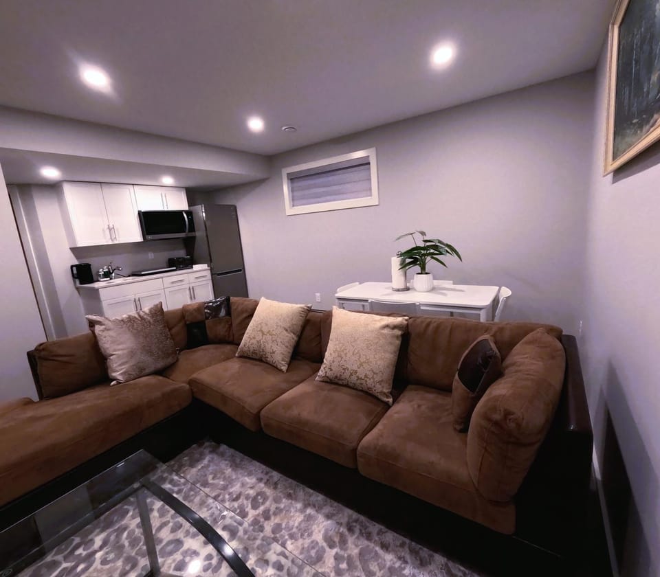 TV and multimedia, Kitchen or kitchenette