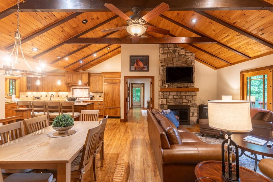 Peace of Mind at Hound Ears House in Boone