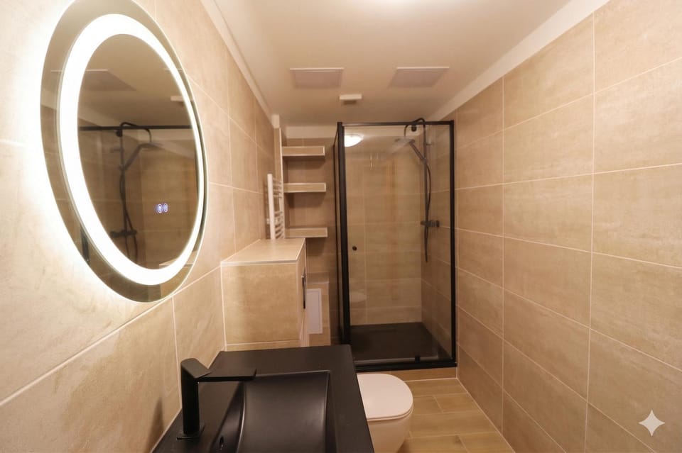 Shower, Bathroom