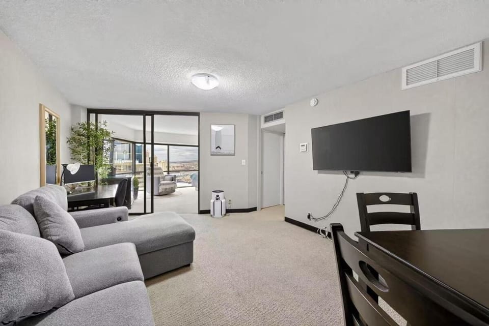 Harbor Ocean View With Free Parking And Near Downtown House in Honolulu