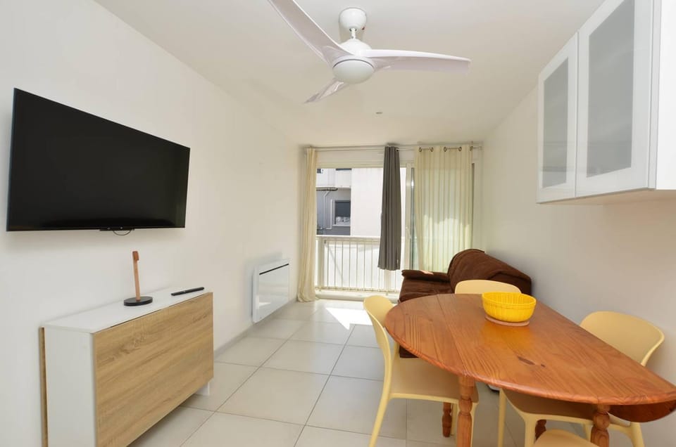 Le saint Pierre, studio avec garage à 150m de la mer ! Apartment in Le Grau-du-Roi