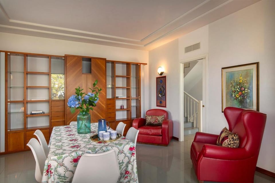 Villa yachting lakefront Villa in Bardolino