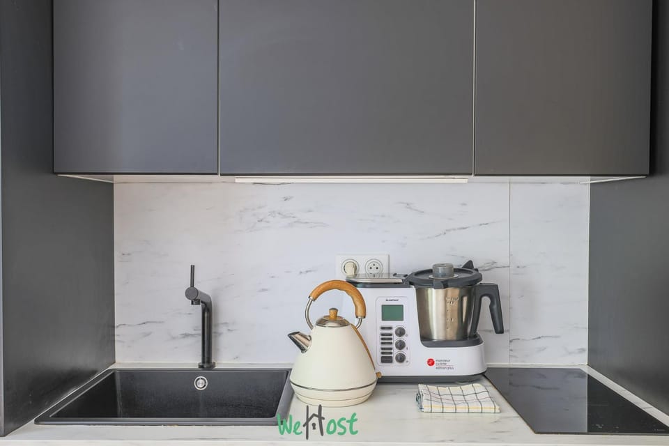 Standing & Sérénité avec Parking – Proche RER C Apartment in Issy-les-Moulineaux