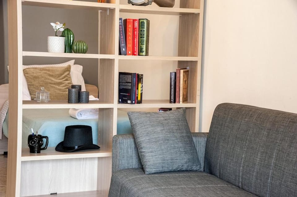 City Escape, New Complete & Smart Apartment in Thessaloniki