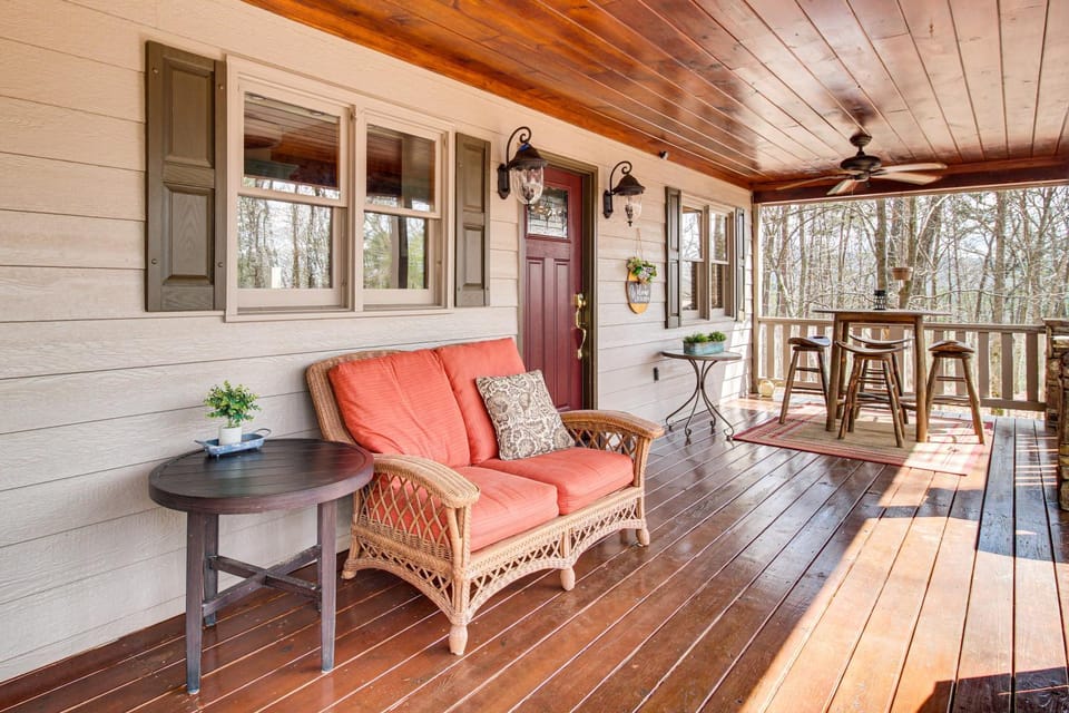 Private Hot Tub, Community Perks! Big Canoe Escape House in Georgia