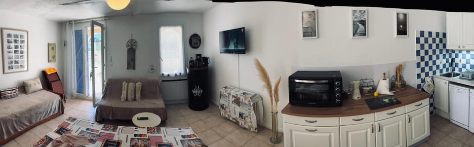 Living room, kitchen