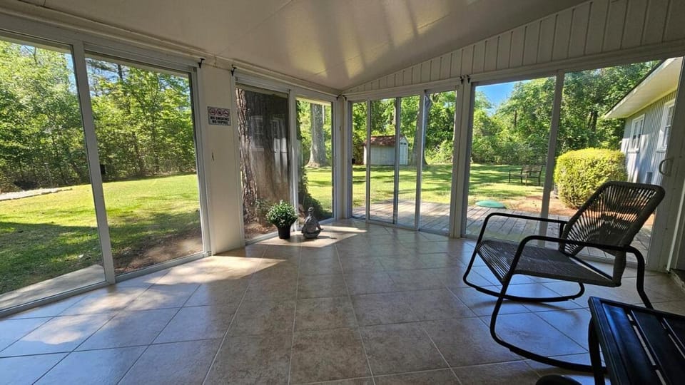 Willow and Stone Escape sleeps 6 House in Warner Robins