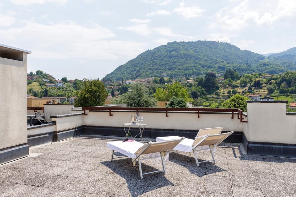 Patio, Spring, Day, Natural landscape, View (from property/room), Balcony/Terrace, Balcony/Terrace, Mountain view