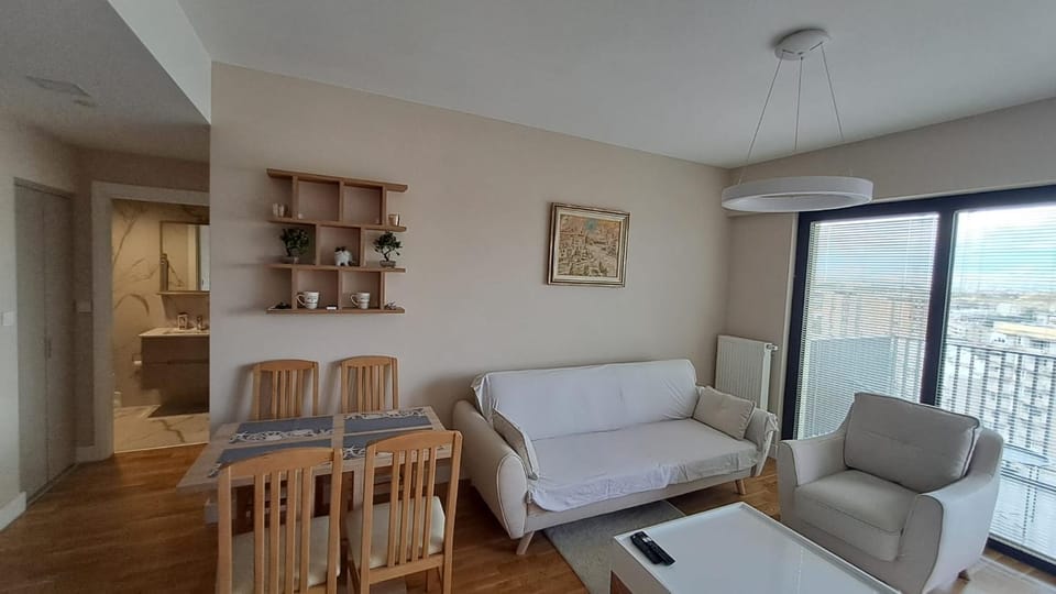 Living room, Seating area, Family