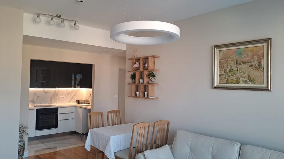Living room, Seating area, kitchen