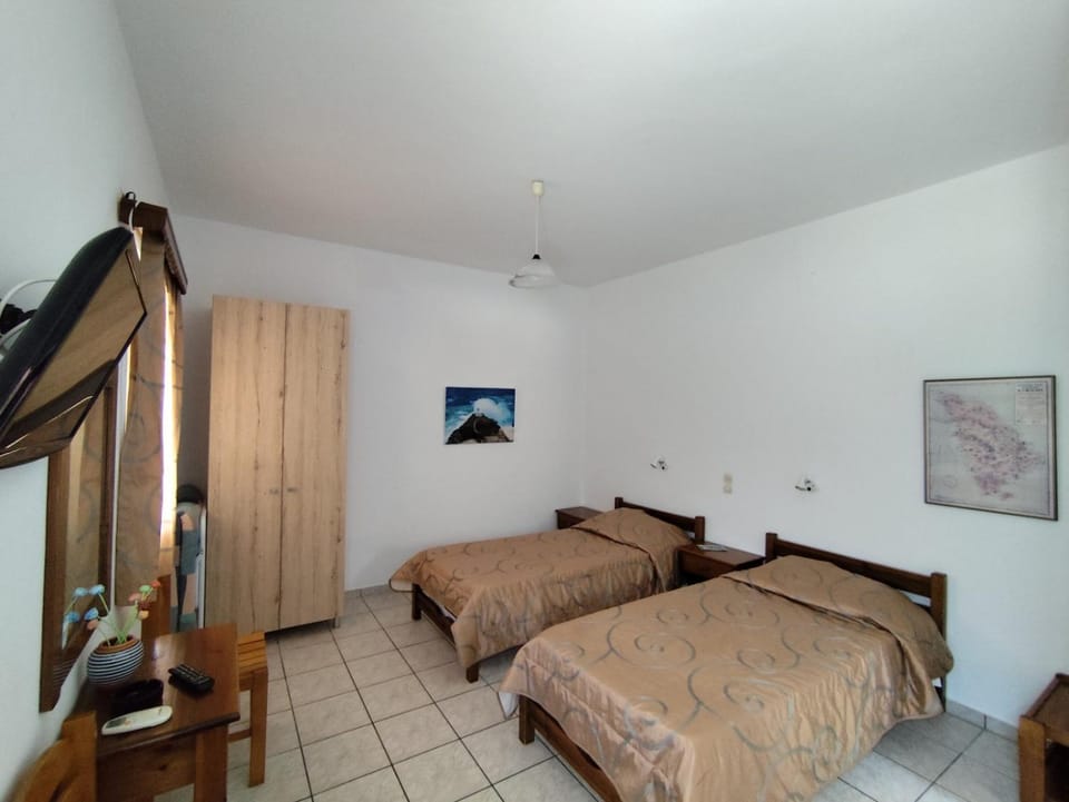 Areti studios Bed and Breakfast in Milos