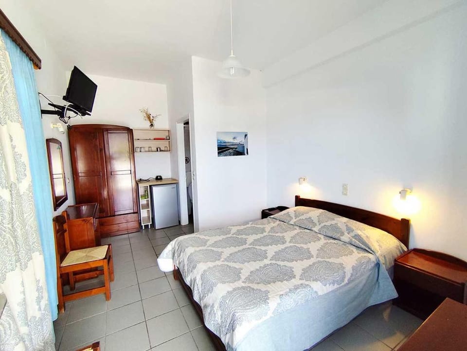 Areti studios Bed and Breakfast in Milos