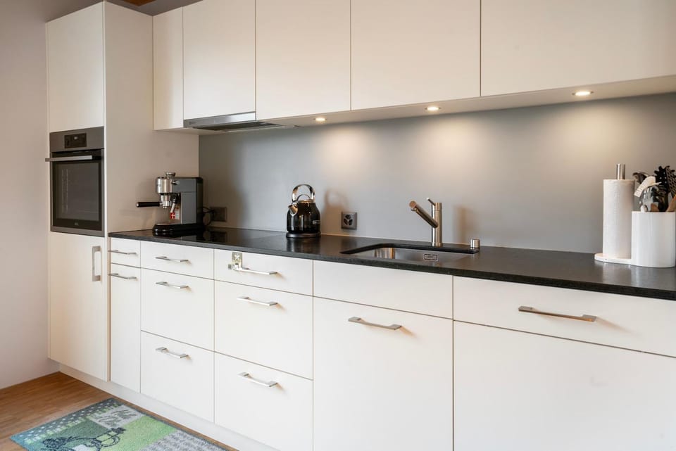 Apartment Gletscherhorn with terrace and parking Apartment in Saanen