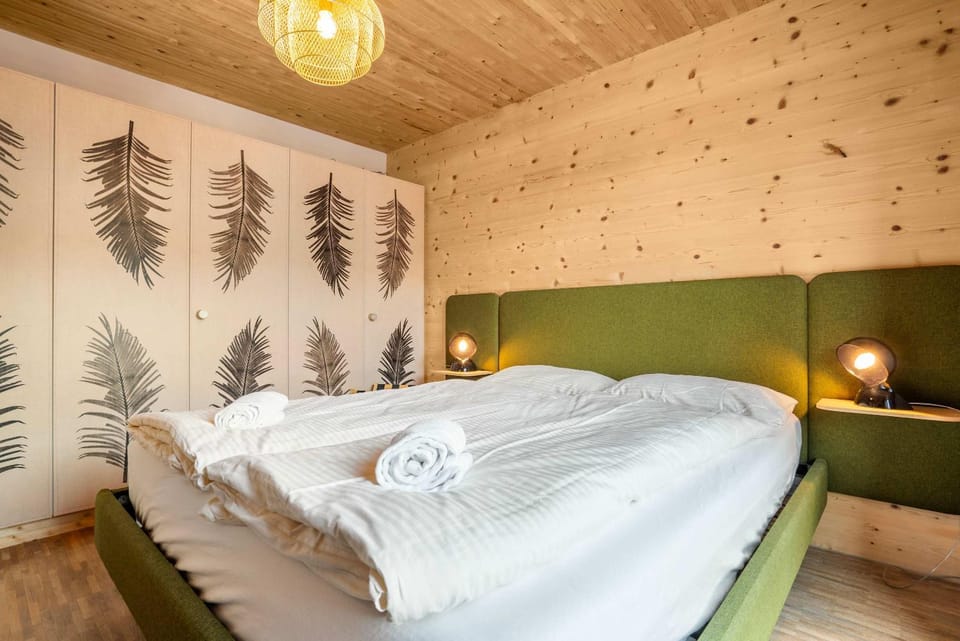 Apartment Gletscherhorn with terrace and parking Apartment in Saanen