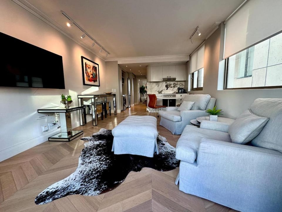 Hamptons Holiday Apartment in Dolce Vita Sea Point Apartment in Sea Point
