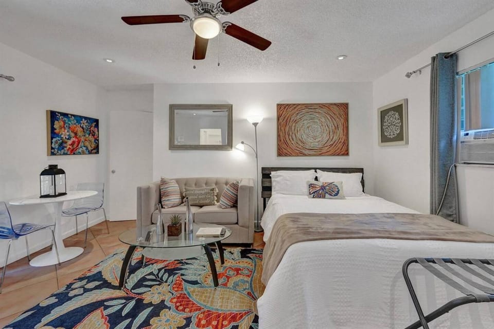 Steps to Hardrock! Managed by BNR Vacation Rentals Apartment in Dania Beach