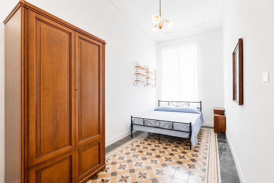 Bed, Photo of the whole room, Bedroom, wardrobe