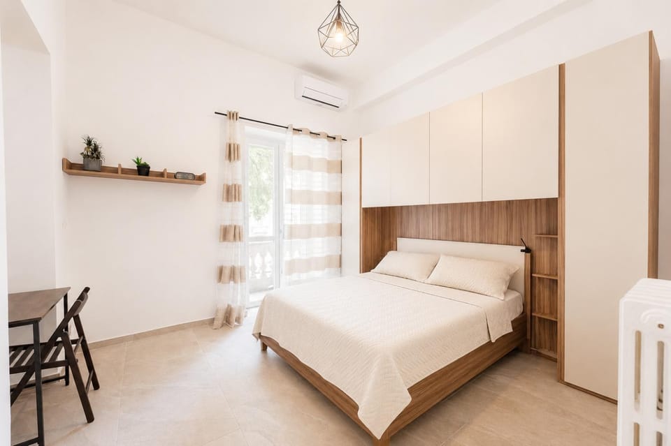 Bed, Photo of the whole room, Bedroom, air conditioner