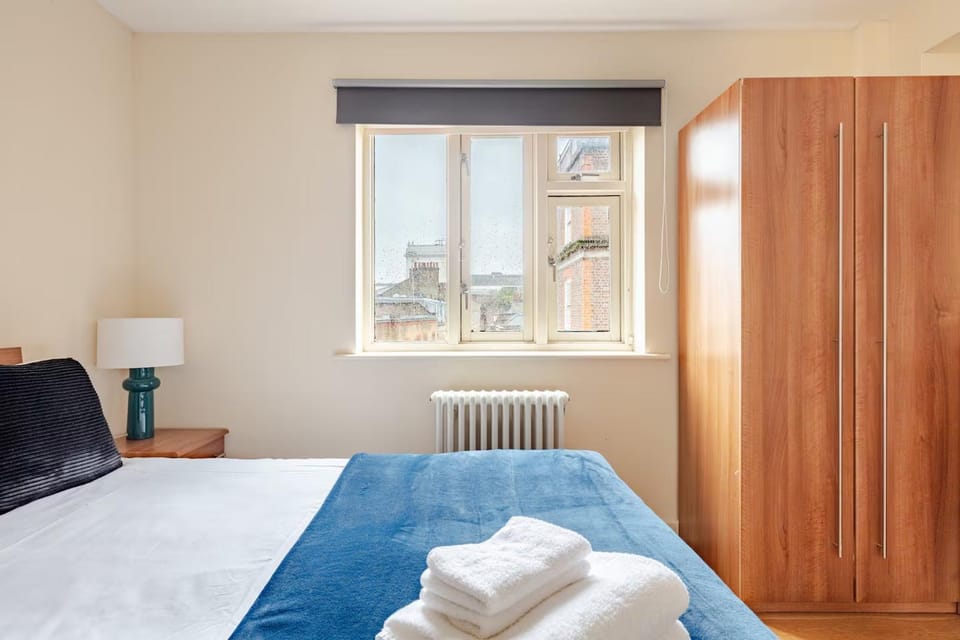 Bed, Bedroom, wardrobe