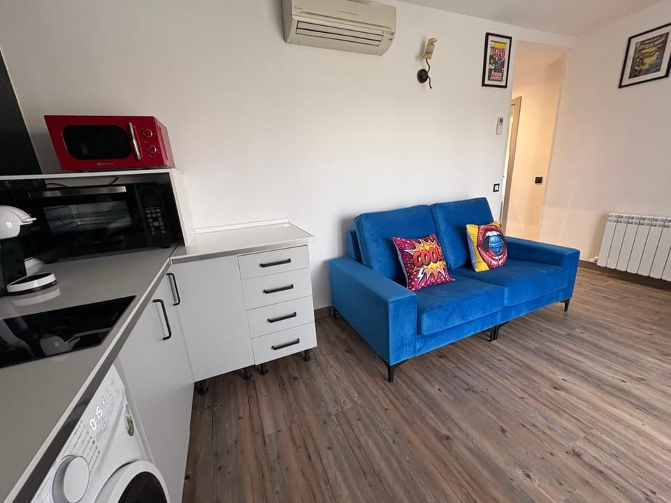 Living room, kitchen