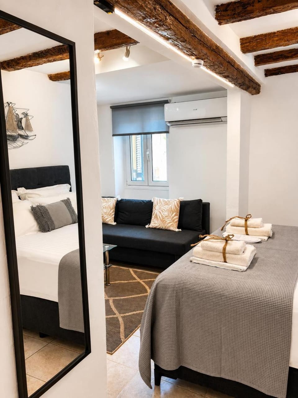 Port Home City Center Apartment in Corfu