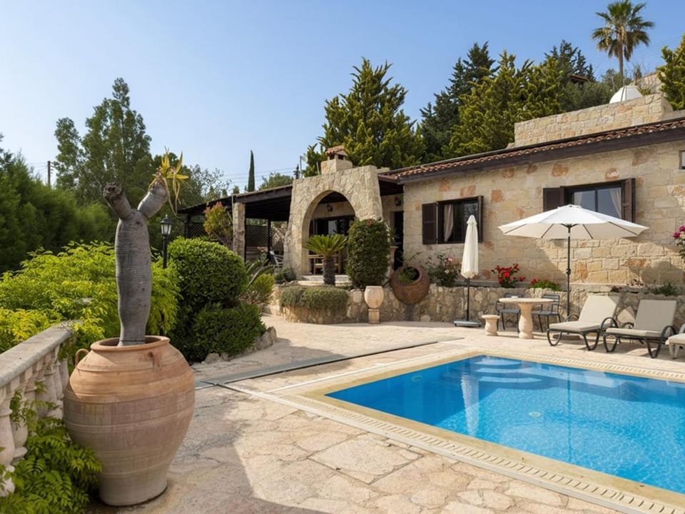 Garden, Swimming pool, sunbed