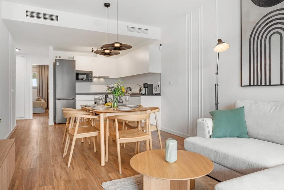 Living room, Dining area
