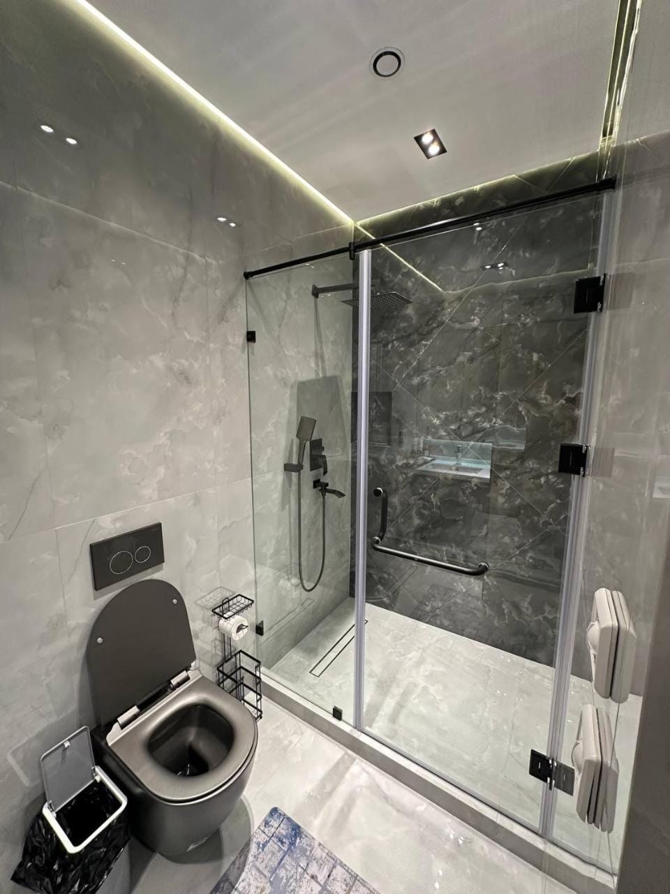 Shower, Bathroom