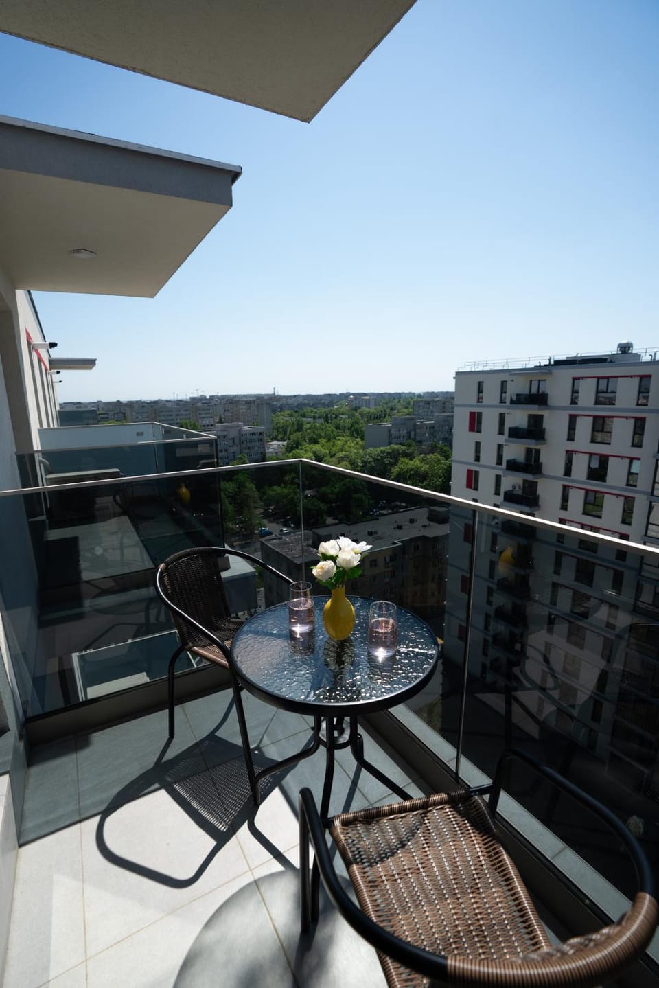 Soni Luxury Apartments 1286 Plaza with Private Parking & Self Check-in Apartment in Bucharest