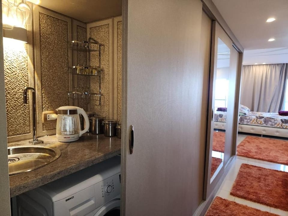 Luxury apartment with sea view and private beach in Hurghada Apartment in Hurghada