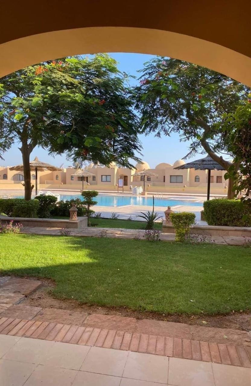 Luxury apartment with sea view and private beach in Hurghada Apartment in Hurghada