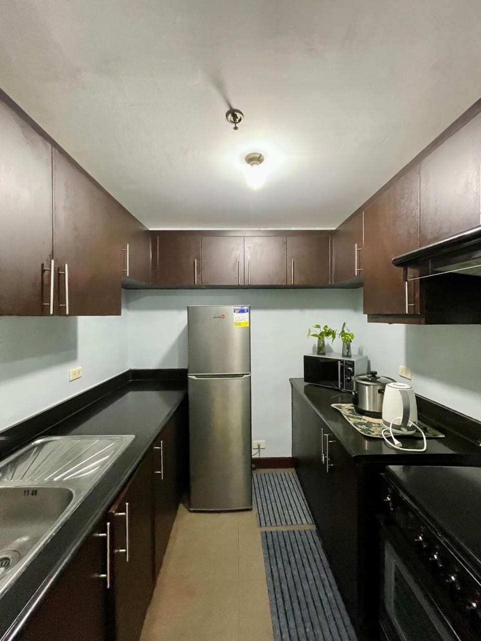 1BR Venice Grand Canal BGC Luxe Stay Apartment hotel in Makati