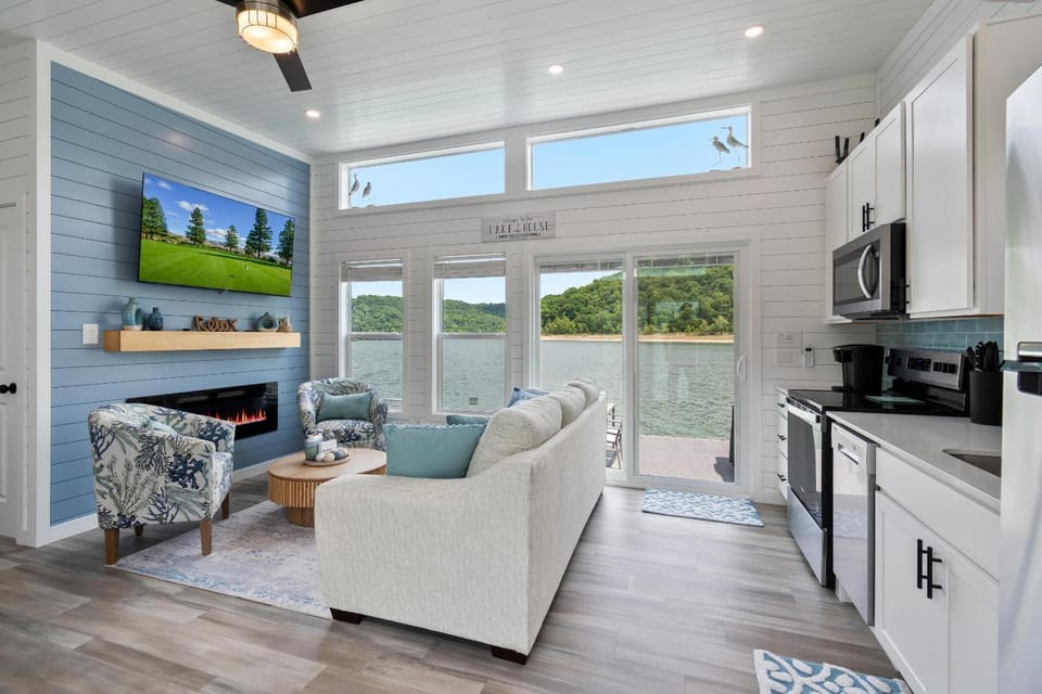 Lake'n Memories - The Ultimate Oasis Getaway House in Lake Cumberland