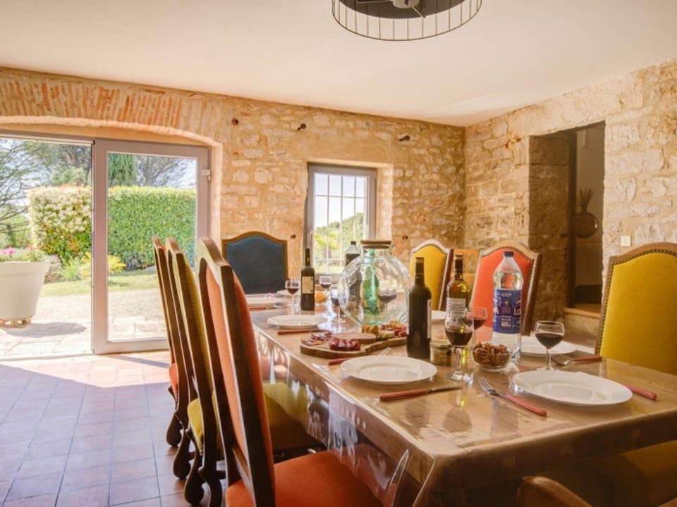 Villa avec piscine et parking - 12 pers. Villa in Occitanie