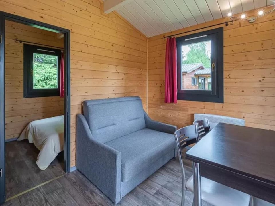Chalet confortable avec terrasse - 5 pers. - API-1-52-2790 Campground/ 
RV Resort in Grand Est