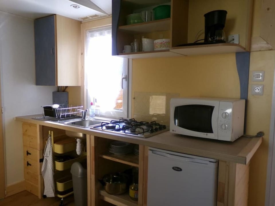 Mobil-home confortable avec terrasse - 4 pers. - API-1-52-2791 Campground/ 
RV Resort in Grand Est