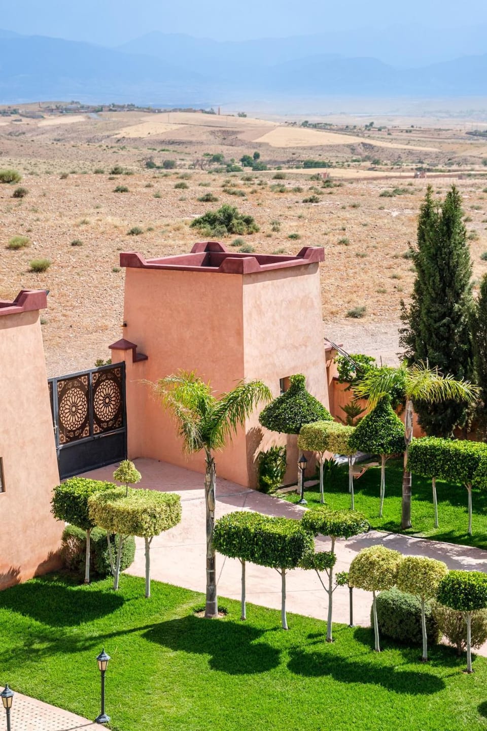 Luxury Agafay Desert Villa with Large Pool Villa in Marrakesh-Safi