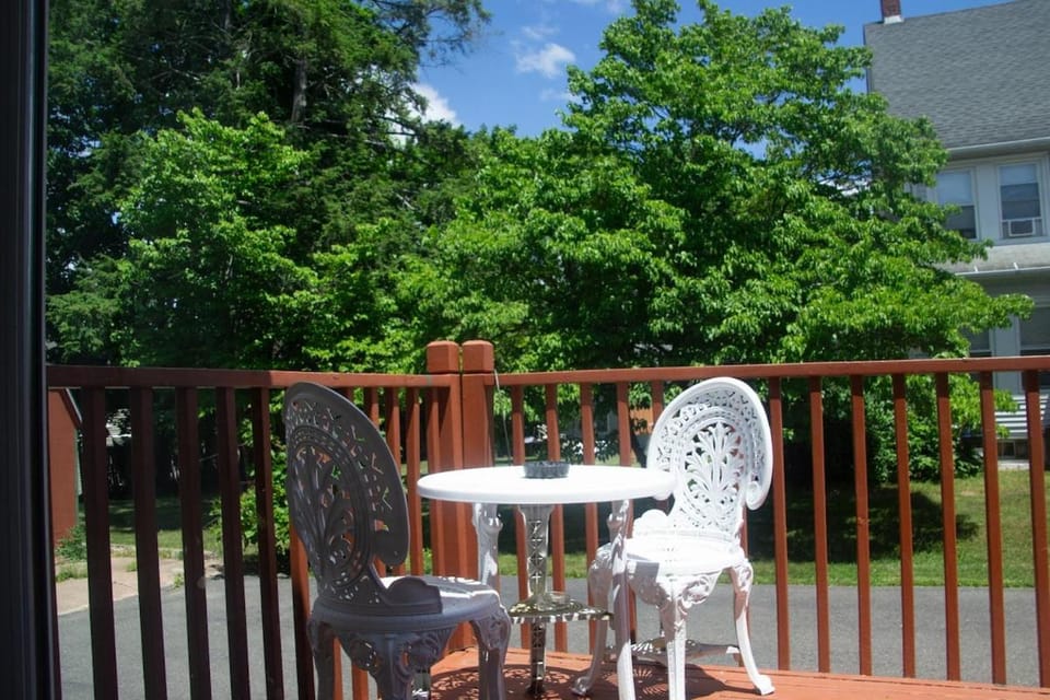 Your home away from home for Comfort & Convenience Apartment in Manchester