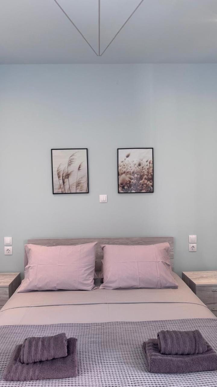 Palms Guest House Bed and Breakfast in Vlorë County, Albania