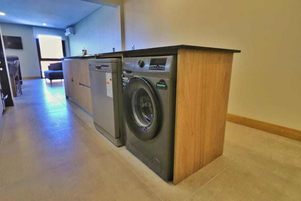 Depto Nuevo Elegante y Moderno p 6 u 8 Personas con Cochera Excelente Ubicacion Apartment in Mendoza